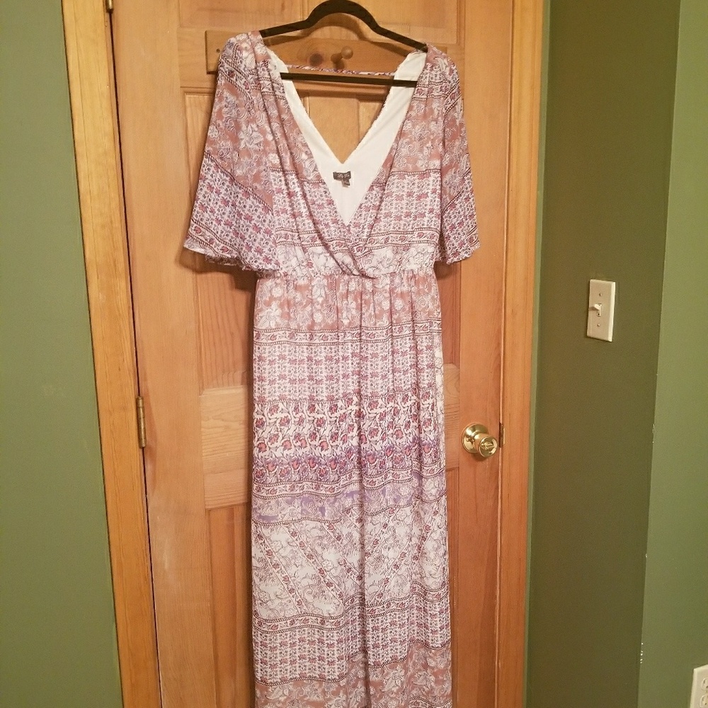 Brand new never worn Lily Rose dress